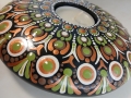 Bild 4 von Großer Teelichthalter „Kollektion Ackerhummel“ – Handgemaltes Punkte-Mandala (Ø 14 cm)