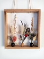 Wandbild, Fensterbild: 3 hübsche, kleine Trockenblumengestecke im Holzrahmen (3)