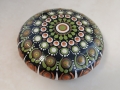 Mandala-Stein „Kollektion Ackerhummel“ – Handgemaltes Dot Painting Unikat (Ø 7,5 cm)